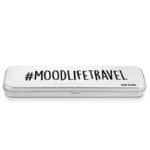 Precioso estuche metálico portatodo de la marca Pepita Viajera modelo #moodlifetravel